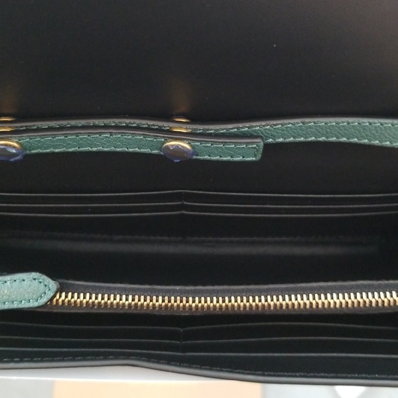 💯%GENUINE BURBERRY CROSSBODY WALLET - Picture 4 of 8
